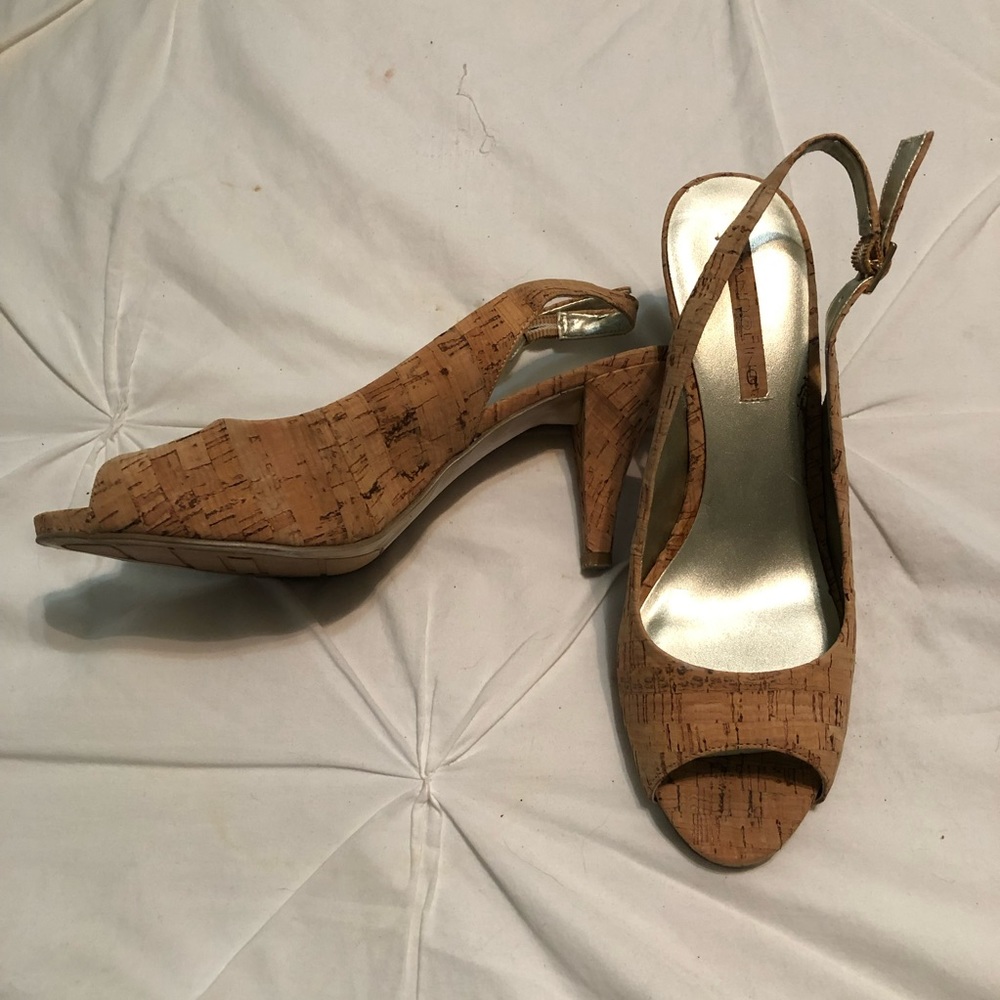 Ladies wine cork heel